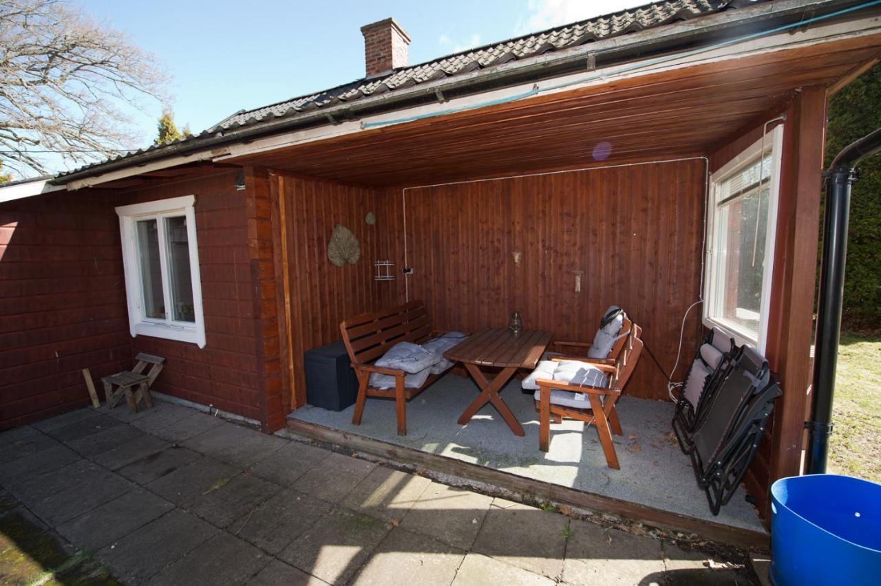 Naturskoent Boende Naera Skoevde Exterior foto